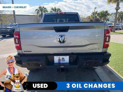 2020 RAM 2500 Tradesman Crew Cab 4X4 6'4' Box