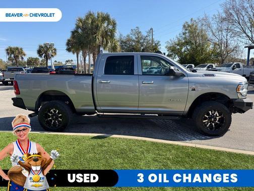 2020 RAM 2500 Tradesman Crew Cab 4X4 6'4' Box