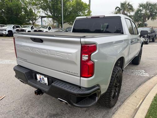 Silver Ice Metallic 2021 Chevrolet Silverado 1500 Custom Trail Boss