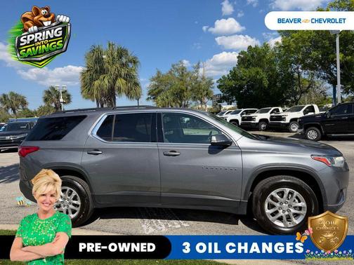 Satin Steel Metallic 2021 Chevrolet Traverse LT Cloth