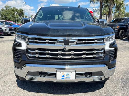 2025 Chevrolet Silverado 1500 LTZ