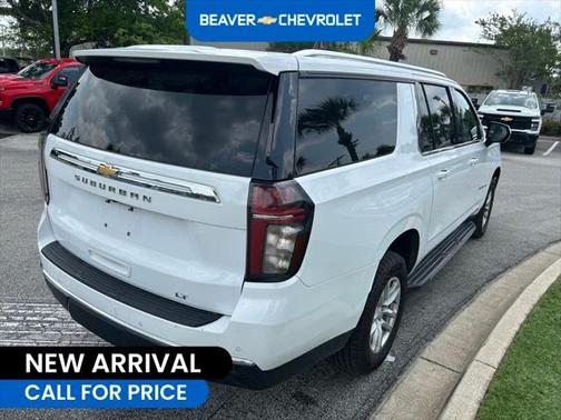 2023 Chevrolet Suburban LT