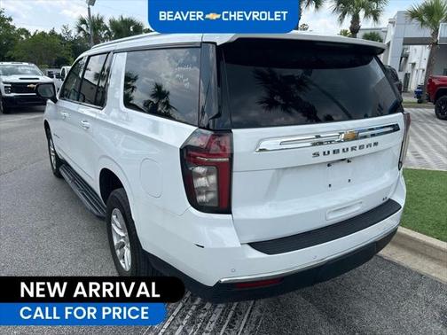 2023 Chevrolet Suburban LT