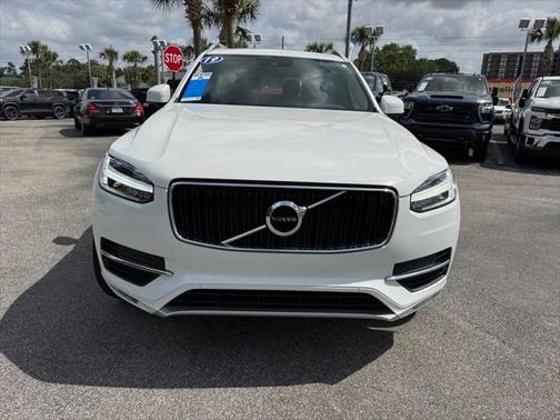 2019 Volvo XC90 T5 Momentum