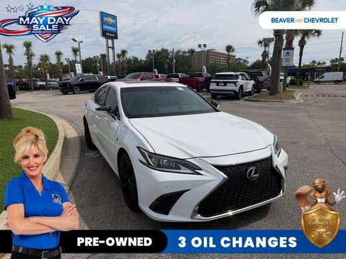 Ultra White 2022 Lexus IS 350 Base
