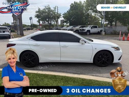 Ultra White 2022 Lexus IS 350 Base