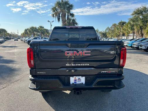 2023 GMC Sierra 1500 AT4X