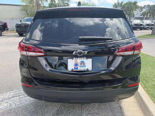 Mosaic Black Metallic 2024 Chevrolet Equinox LS