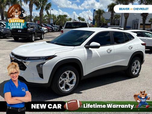 Summit White 2026 Chevrolet Trax LS