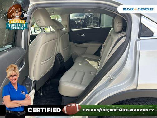 2022 Cadillac XT4 Premium Luxury