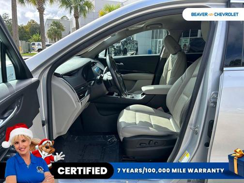 2022 Cadillac XT4 Premium Luxury