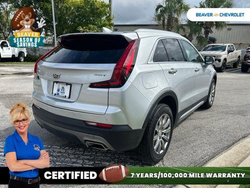 2022 Cadillac XT4 Premium Luxury