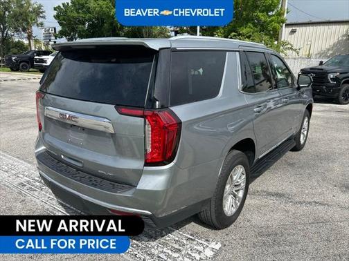 2023 GMC Yukon SLT