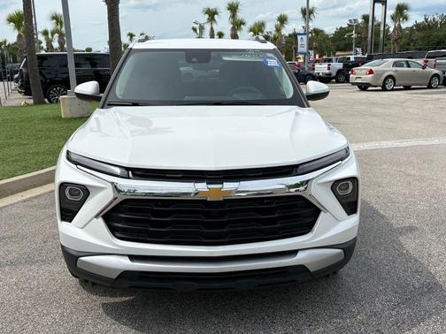 Summit White 2024 Chevrolet Trailblazer LT
