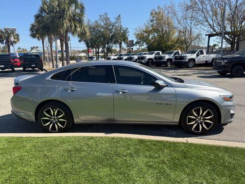 2025 Chevrolet Malibu FWD RS