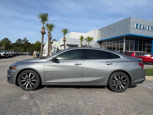 Sterling Gray Metallic 2023 Chevrolet Malibu FWD RS