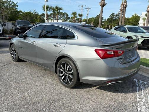 Sterling Gray Metallic 2023 Chevrolet Malibu FWD RS