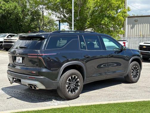 Black Metallic 2024 Chevrolet Traverse AWD Z71