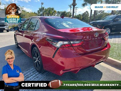 2022 Toyota Camry SE