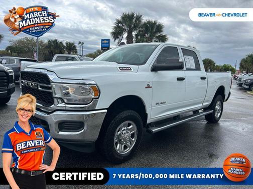 2022 RAM 2500 Tradesman Crew Cab 4x4 6'4' Box