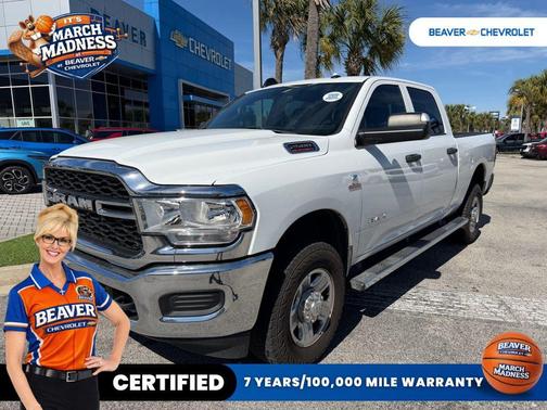 2022 RAM 2500 Tradesman Crew Cab 4x4 6'4' Box