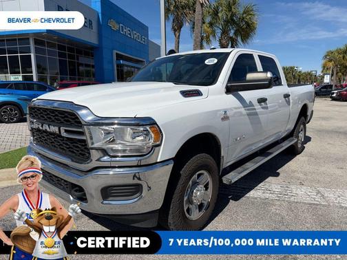 2022 RAM 2500 Tradesman Crew Cab 4x4 6'4' Box