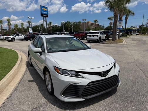 Ice 2024 Toyota Camry LE
