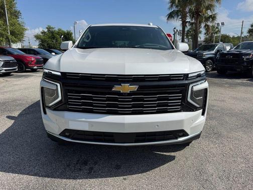 2025 Chevrolet Suburban 4WD High Country