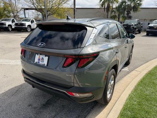 2024 Hyundai TUCSON SEL