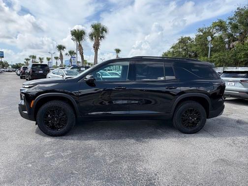 Mosaic Black Metallic 2026 Chevrolet Traverse AWD Z71