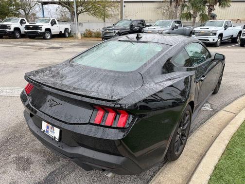 2024 Ford Mustang EcoBoost
