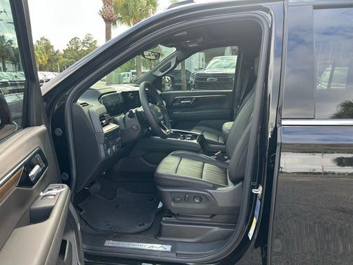 2026 Chevrolet Suburban High Country, RWD