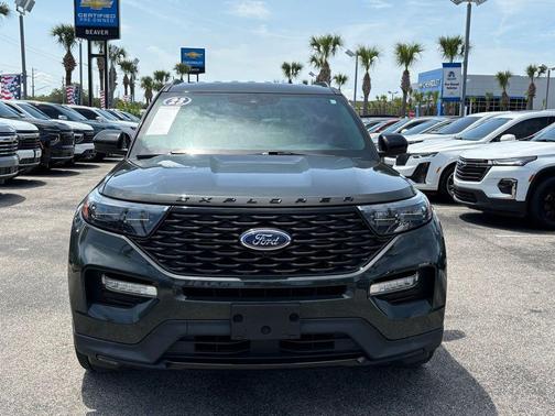 Green Metallic 2023 Ford Explorer ST-Line