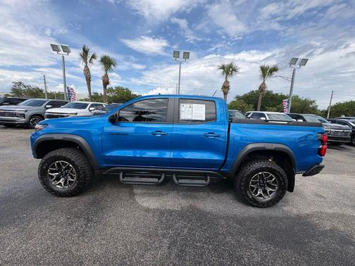 Glacier Blue Metallic 2024 Chevrolet Colorado ZR2