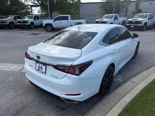 Ultra White 2022 Lexus ES 350 F Sport