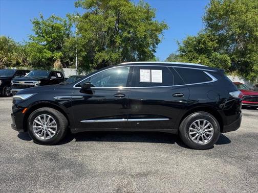 2022 Buick Enclave FWD Essence