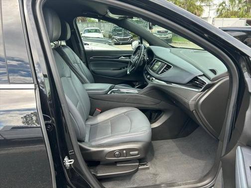 2022 Buick Enclave FWD Essence