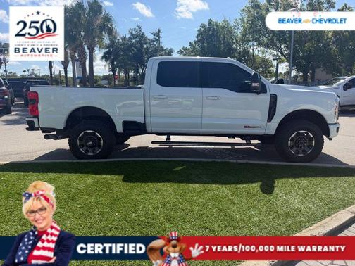 Oxford White 2024 Ford F-250 Lariat