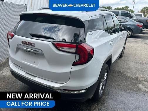 2023 GMC Terrain SLT