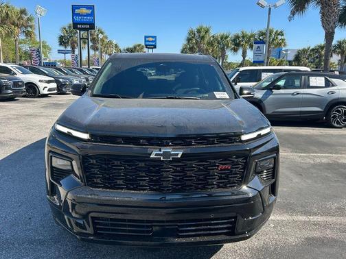 Mosaic Black Metallic 2026 Chevrolet Traverse RS