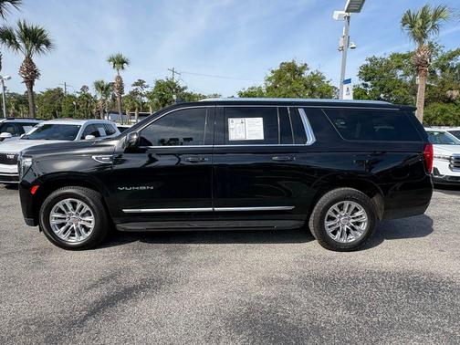 Onyx Black 2022 GMC Yukon XL SLT
