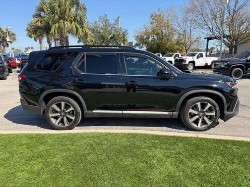 2023 Honda Pilot AWD Elite