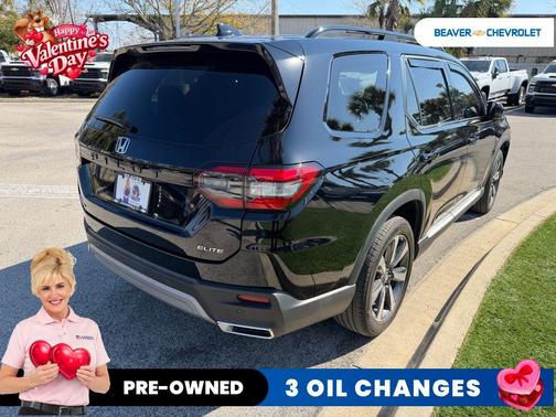 2023 Honda Pilot AWD Elite