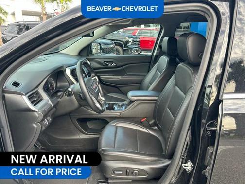 2023 GMC Acadia AWD SLT