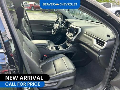 2023 GMC Acadia AWD SLT