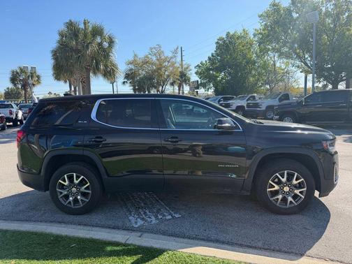 2023 GMC Acadia FWD SLE