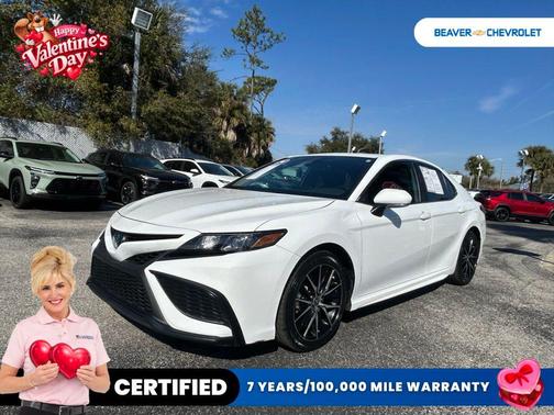 2024 Toyota Camry Hybrid SE