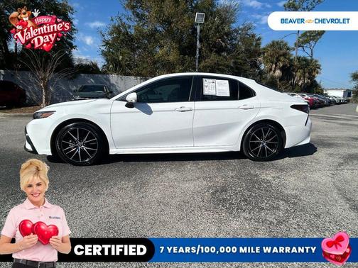 2024 Toyota Camry Hybrid SE