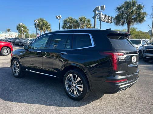Stellar Black Metallic 2023 Cadillac XT6 Premium Luxury FWD