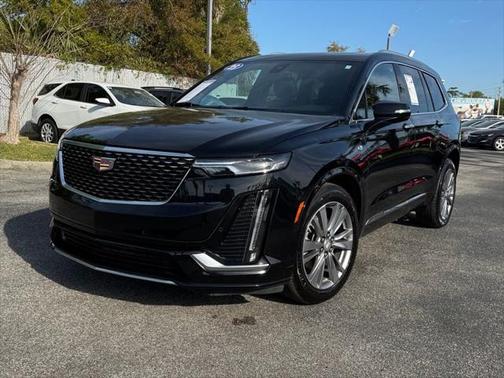 2023 Cadillac XT6 Premium Luxury FWD